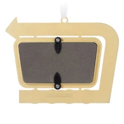 Hallmark Great Getaway 2023 Metal Photo Frame Ornament -Ornament Shop Great Getaway Picture Frame Keepsake Ornament 1999QHX3097 06