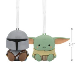 Better Together Star Wars: The Mandalorian™ And Grogu™ Magnetic Hallmark Ornaments, Set Of 2 -Ornament Shop Mandalorian and Grogu Christmas Ornaments 3HCM2401 03