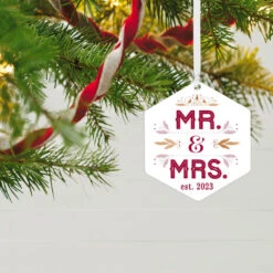 Ornament Shop -Ornament Shop Mr. Mrs. Personalized Christmas Ornament 1OFM1002B3 02