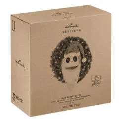 Hallmark Disney Tim Burton's The Nightmare Before Christmas Jack Skellington Wreath With Light, Sound And Motion, 24" -Ornament Shop Nightmare Before Christmas Jack Skellington Talking Wreath 1QFM3343 04