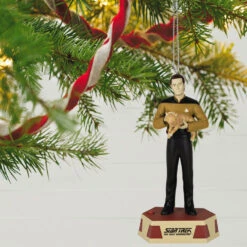 Hallmark Star Trek™: The Next Generation Data's Ode To Spot Ornament With Sound -Ornament Shop Star Trek Data With Cat Keepsake Ornament 2299QXI7029 02
